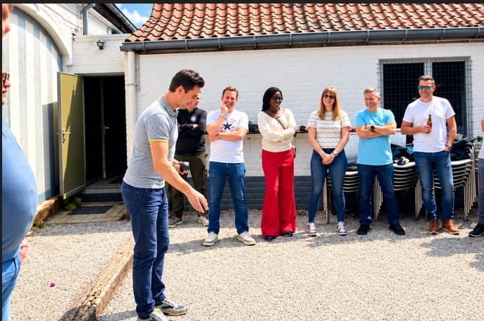 Frederic Keulemans geeft pétanque-les